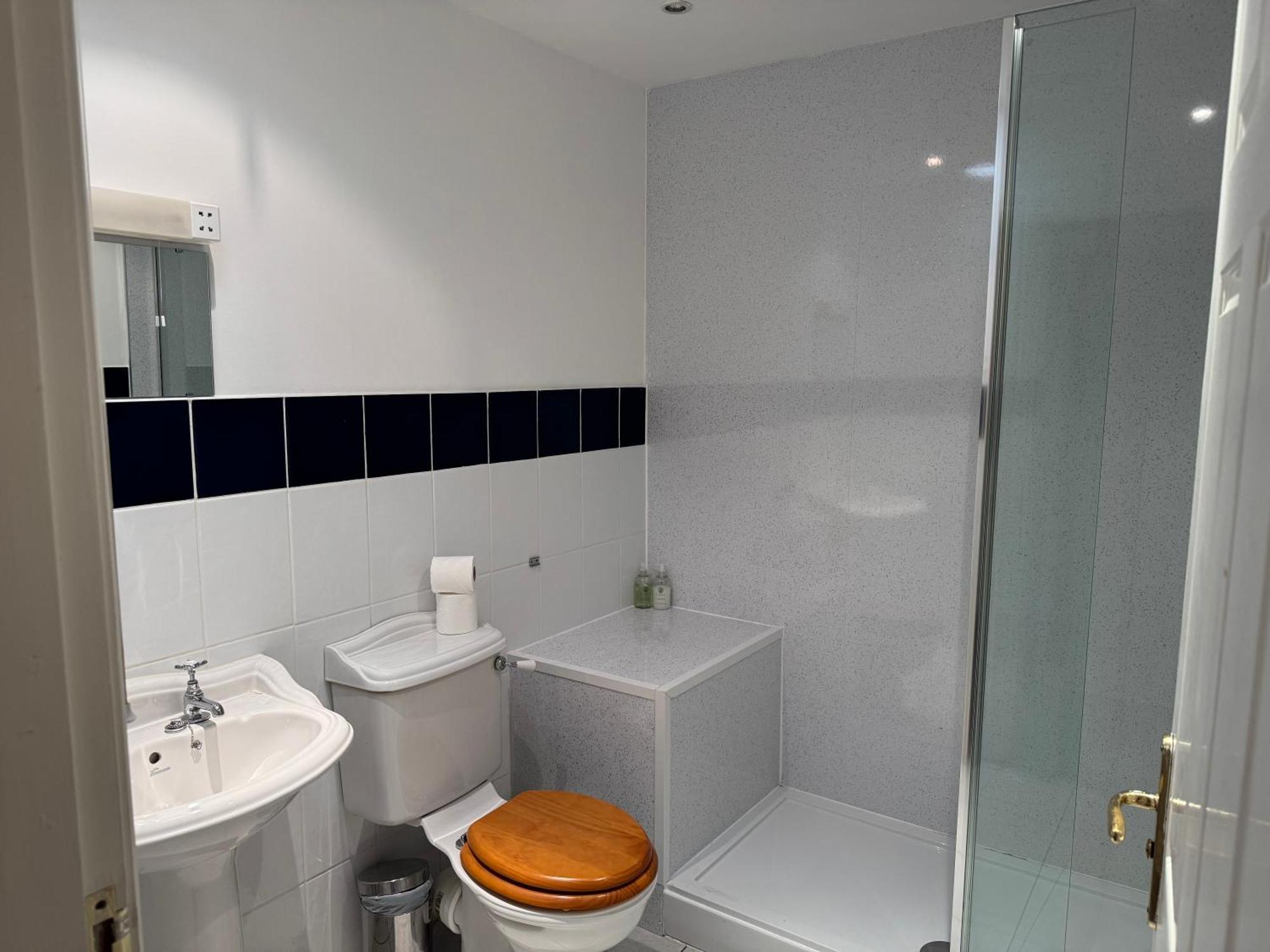 Hotel Netley Hall 4*